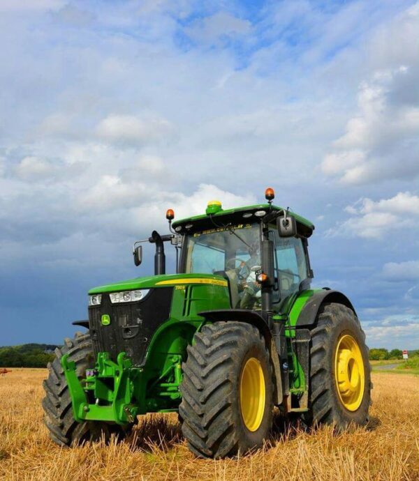 TRACTOR